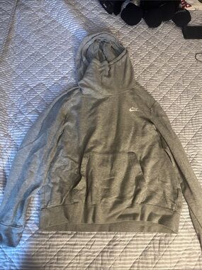Nike women’s Grey Pullover Hoodie